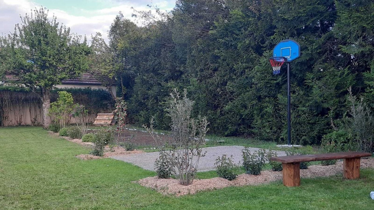 Photo of Outdoor in La Chapelle-en-Vexin