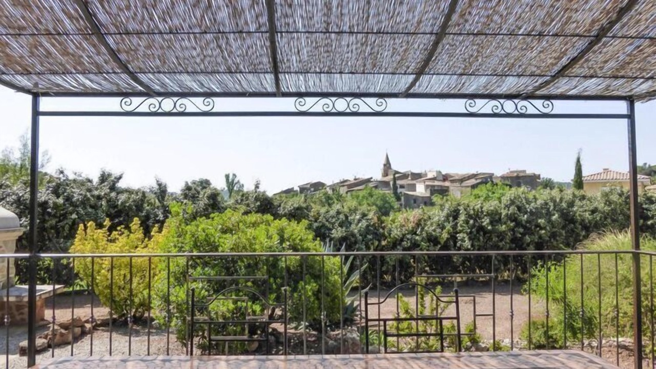 Photo of Patio Balcony in Gabian