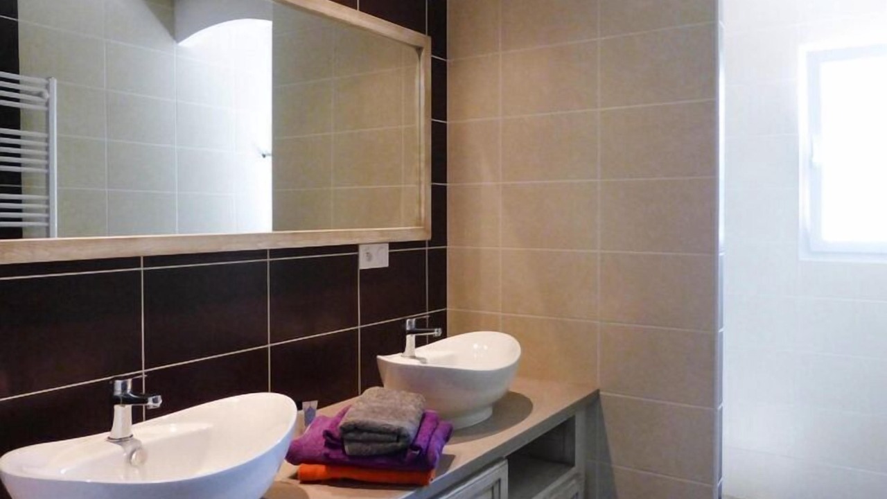 Photo of Bathroom in Gabian