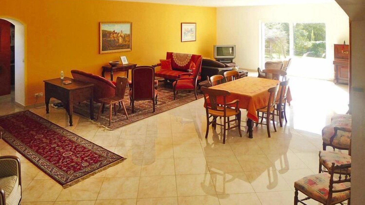 Photo of Livingroom in Lambesc