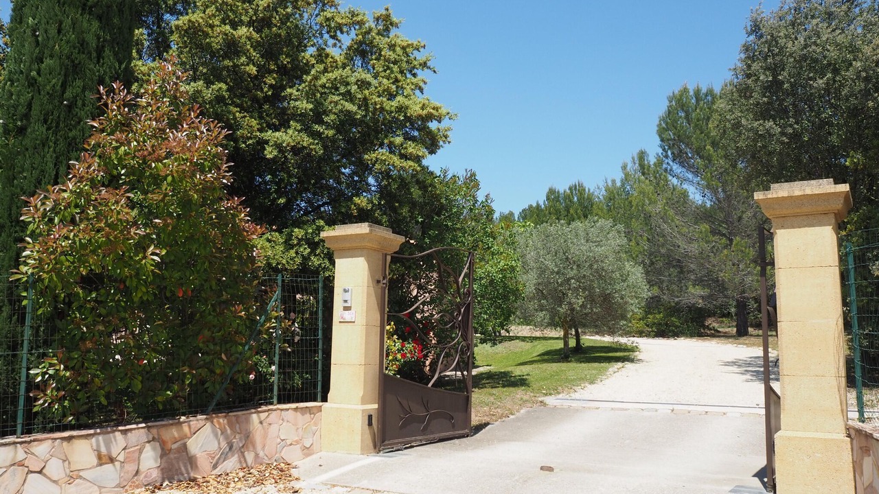 Photo of Outdoor in Lambesc