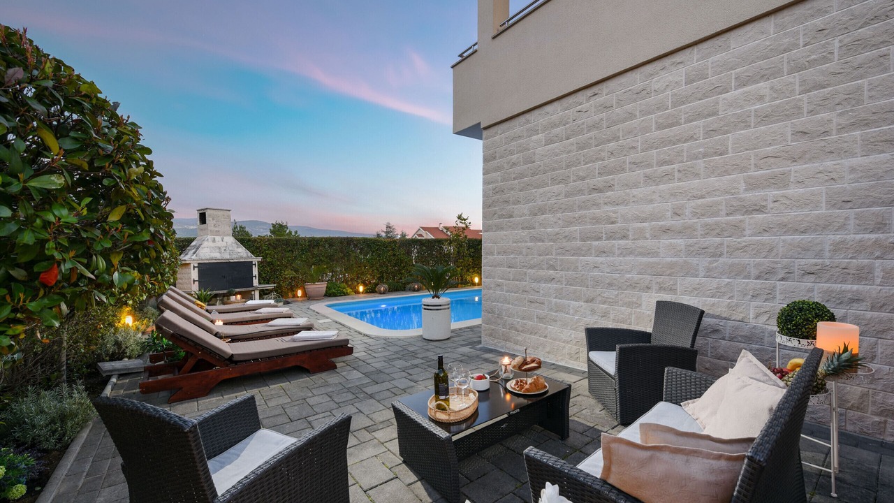 Photo of Patio Balcony in Pridraga