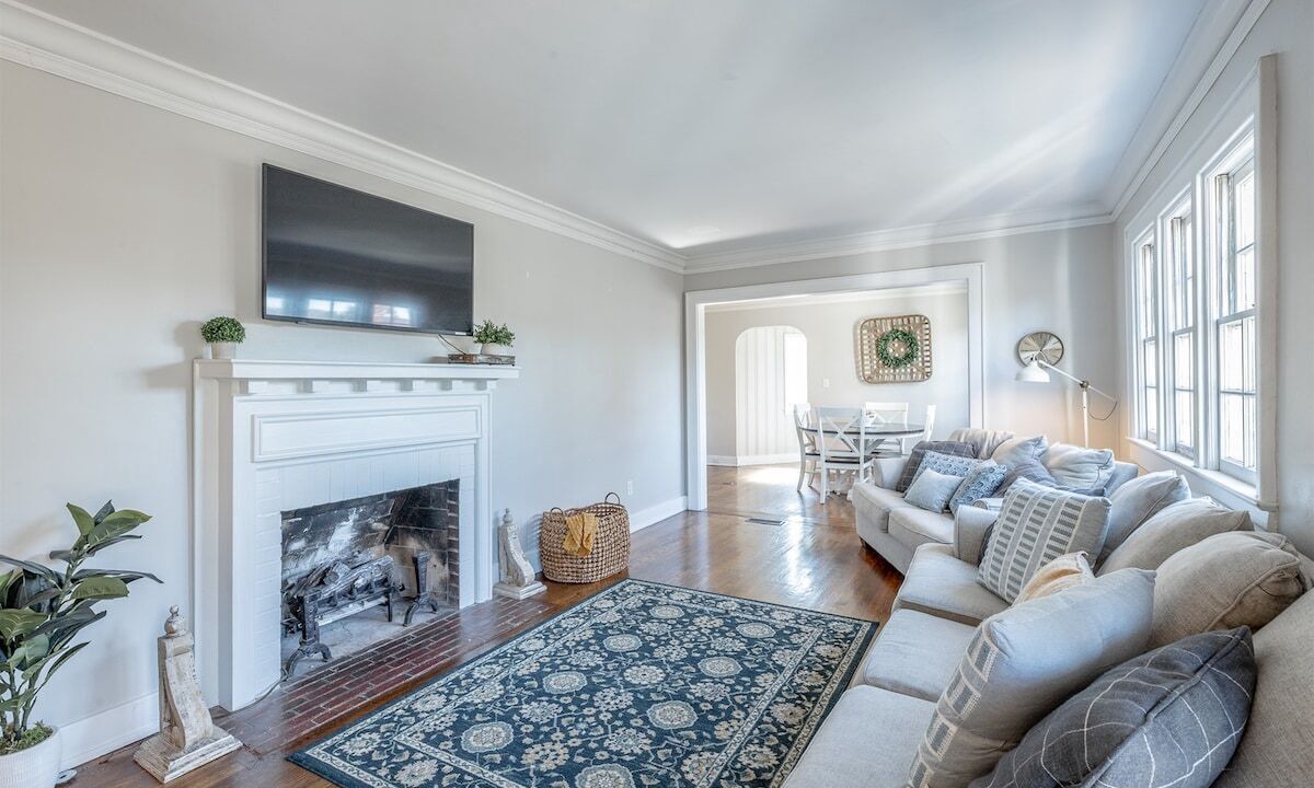 Photo of Livingroom in Chattanooga Valley