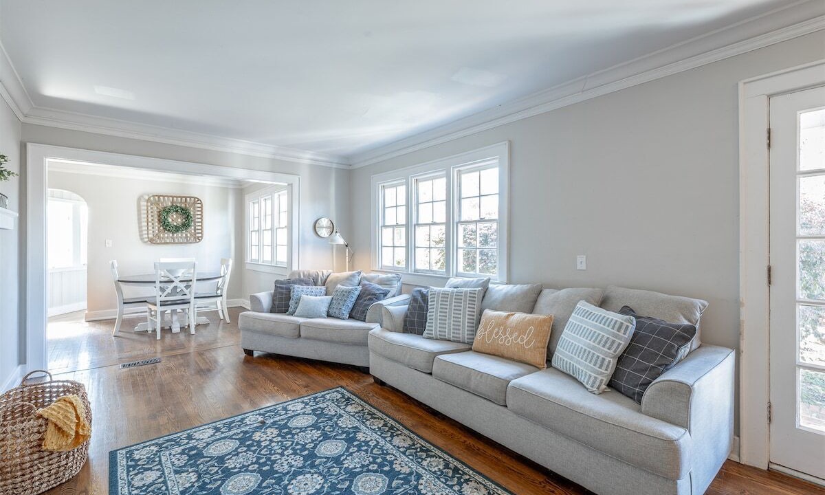 Photo of Livingroom in Chattanooga Valley
