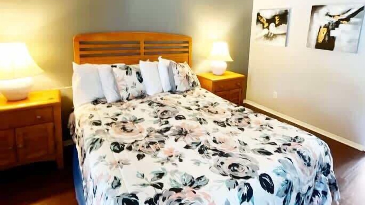 Photo of Bedroom in Lindfields