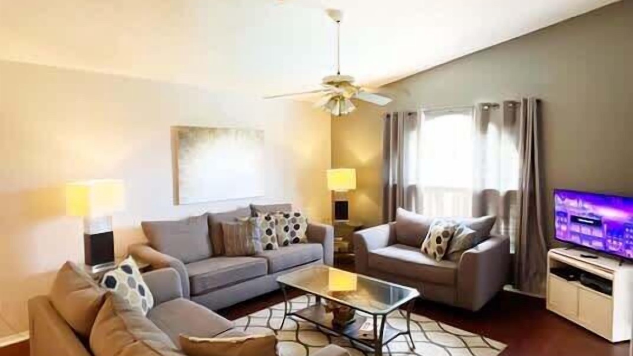 Photo of Livingroom in Lindfields