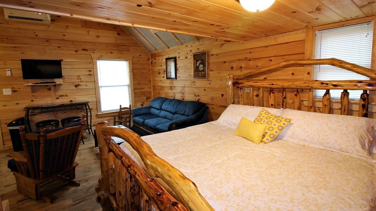 Photo of Livingroom in Waynesville