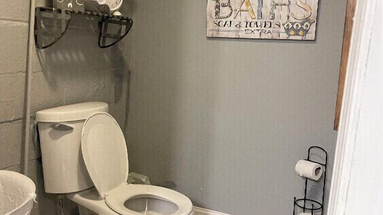 Photo of Bathroom in Seventh Ward