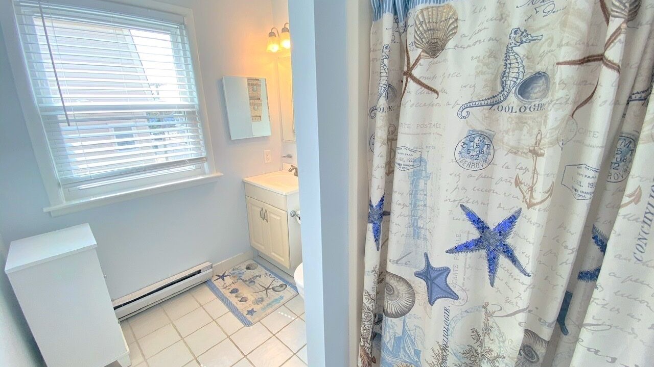 Photo of Bathroom in Townsend's Inlet