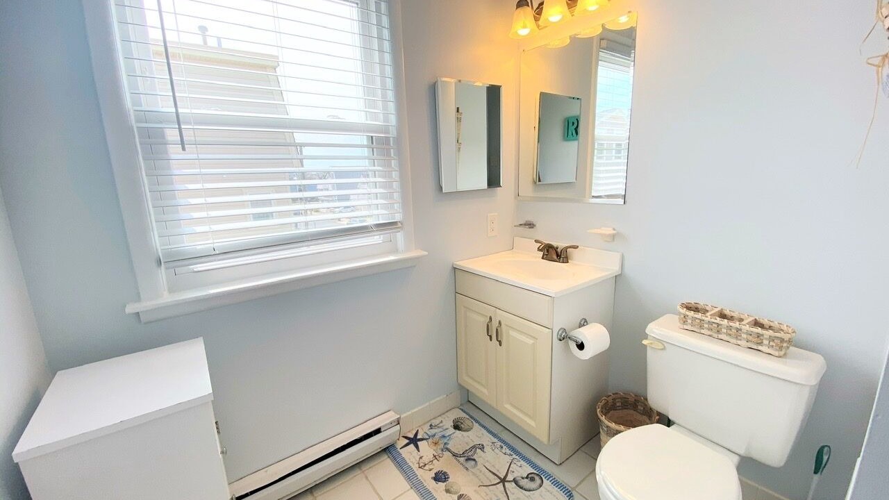 Photo of Bathroom in Townsend's Inlet