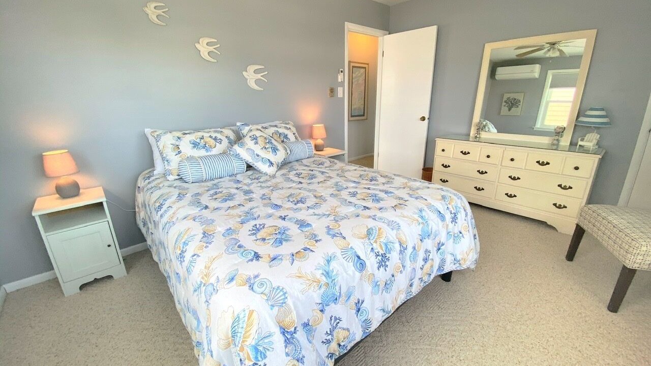 Photo of Bedroom in Townsend's Inlet