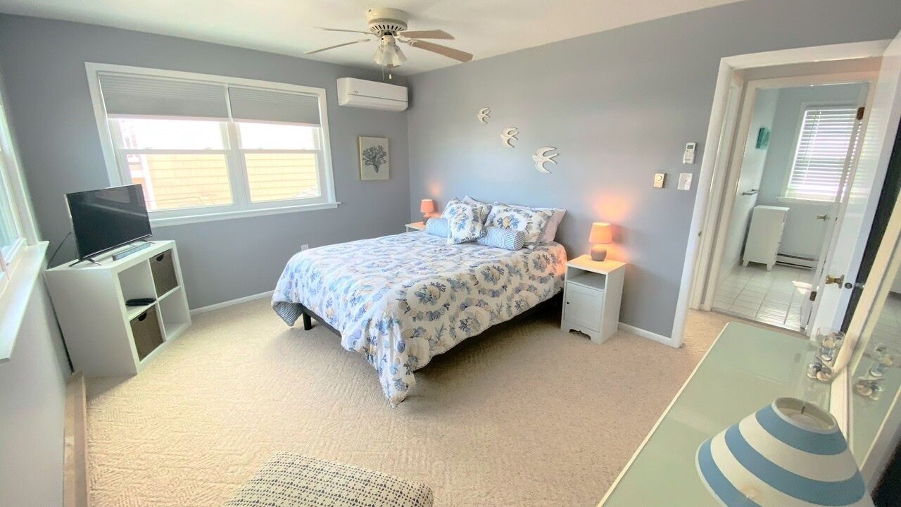 Photo of Bedroom in Townsend's Inlet