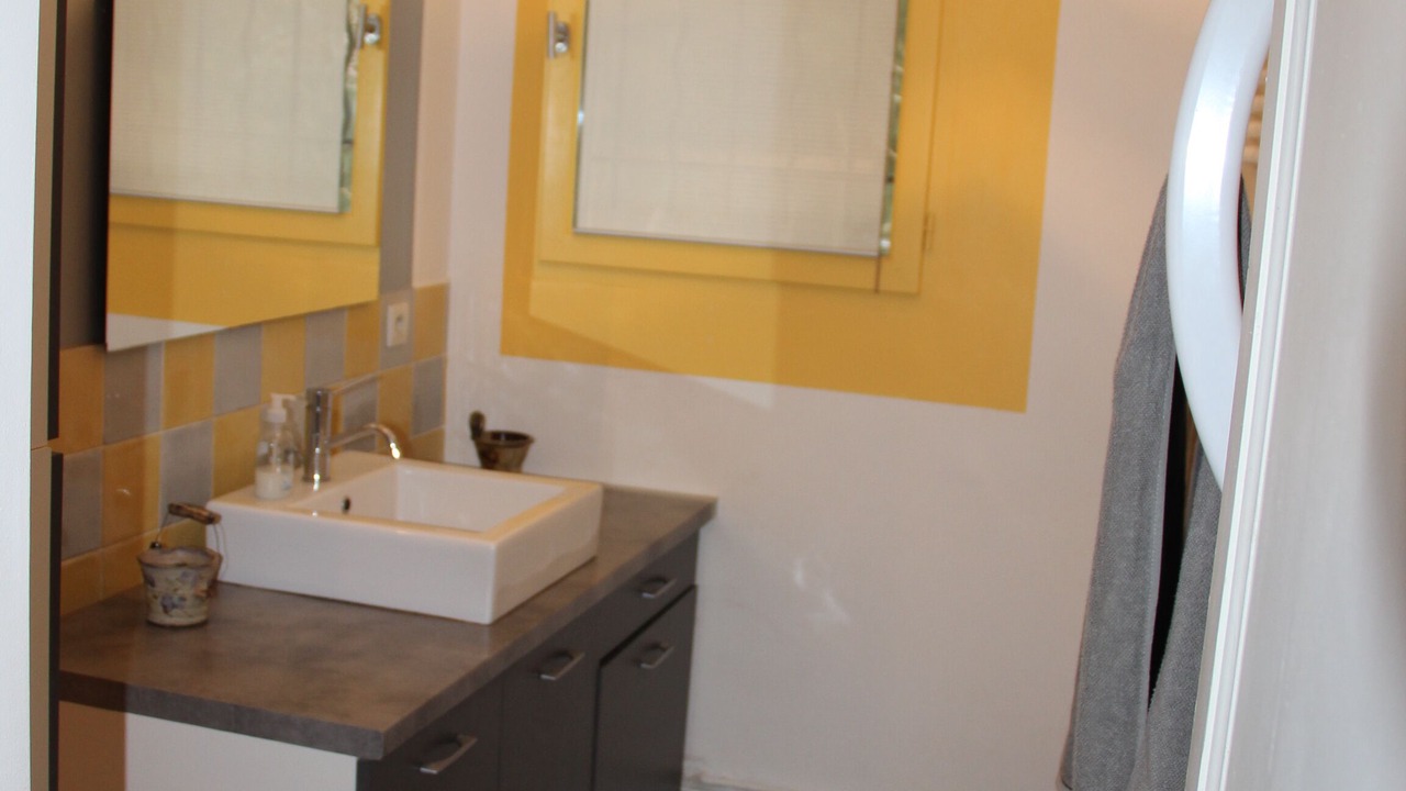Photo of Bathroom in Lasalle