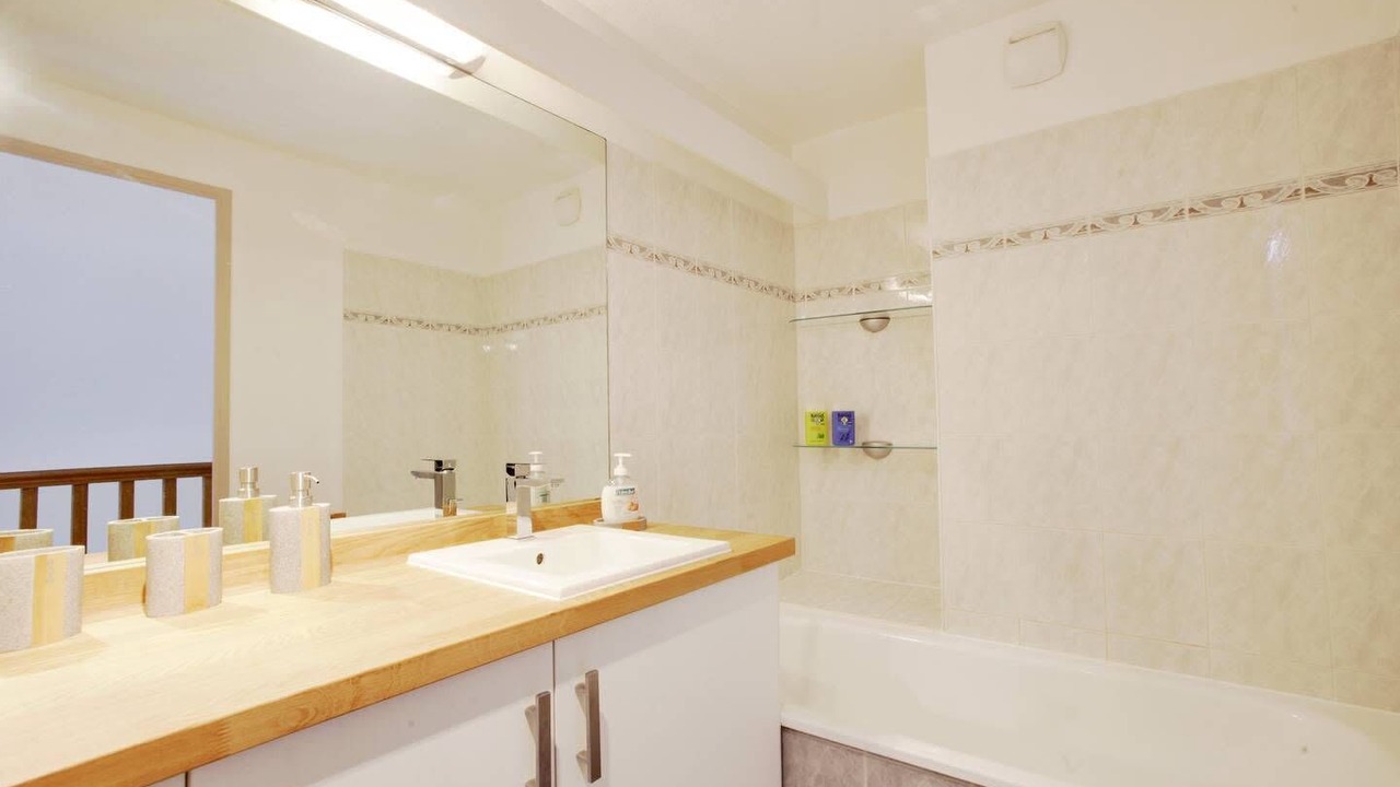 Photo of Bathroom in Lattes