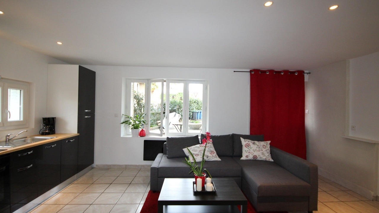 Photo of Livingroom in Minimes - Barriere de Paris