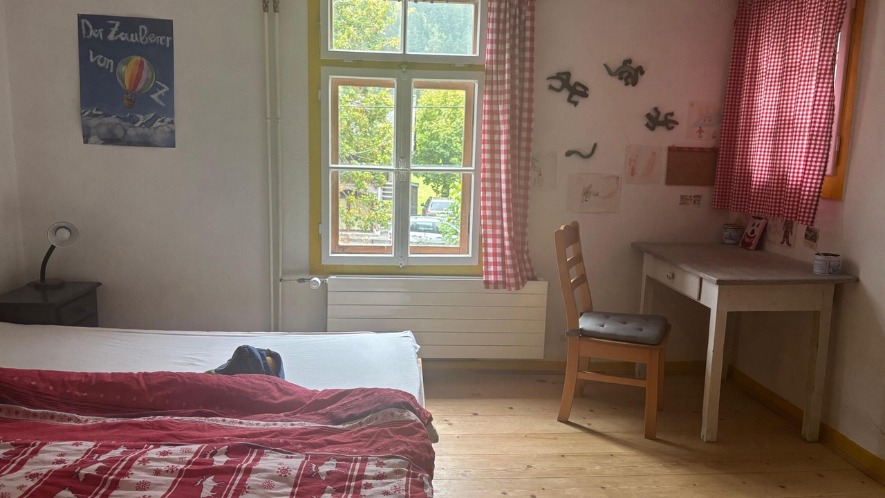 Photo of Bedroom in Kandersteg