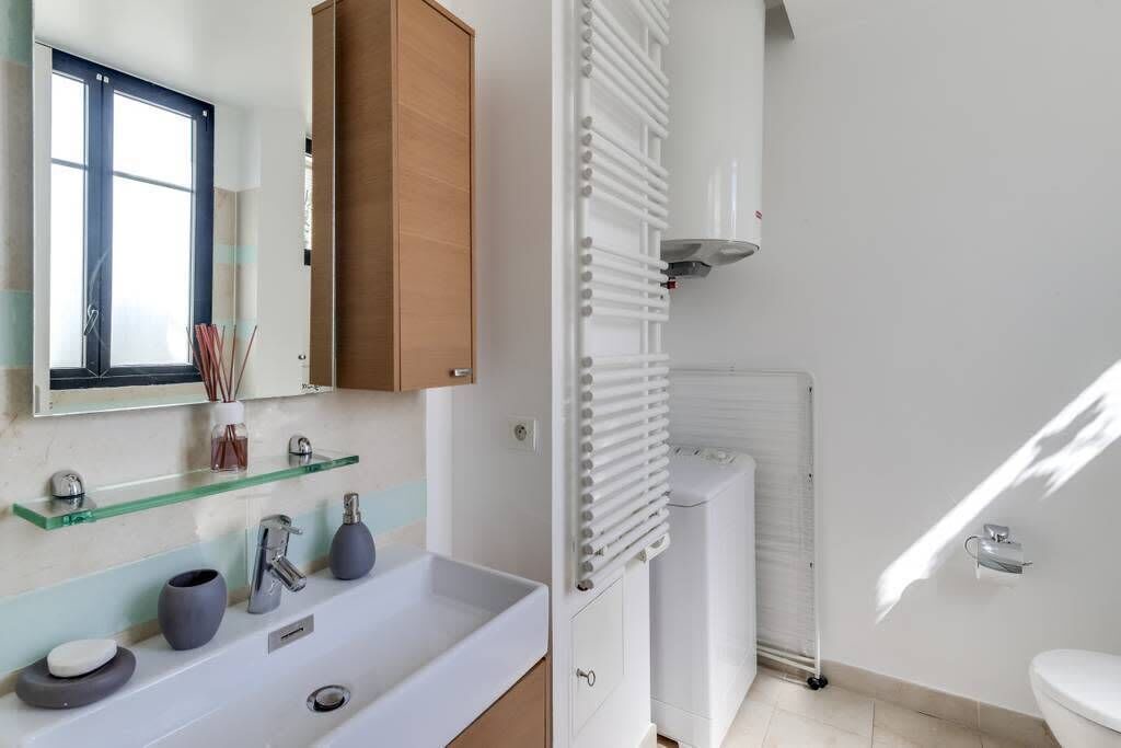 Photo of Bathroom in Parchamp–Albert Kahn