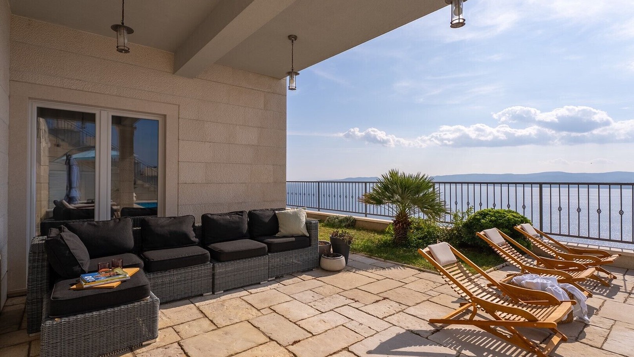 Photo of Outdoor in Mimice