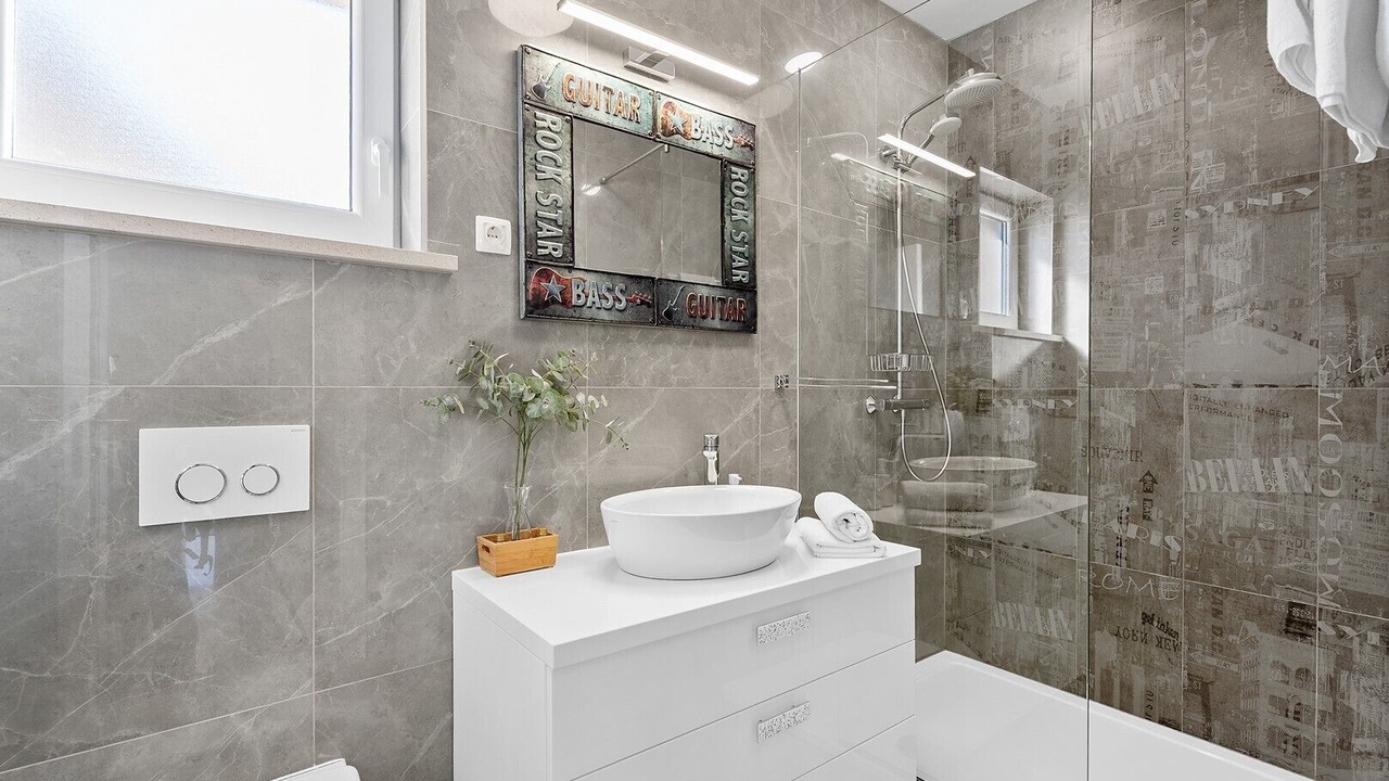 Photo of Bathroom in Mimice