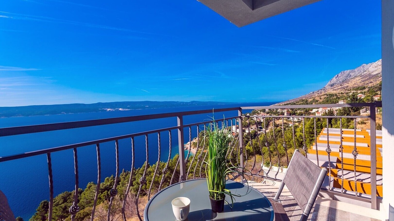 Photo of Patio Balcony in Mimice