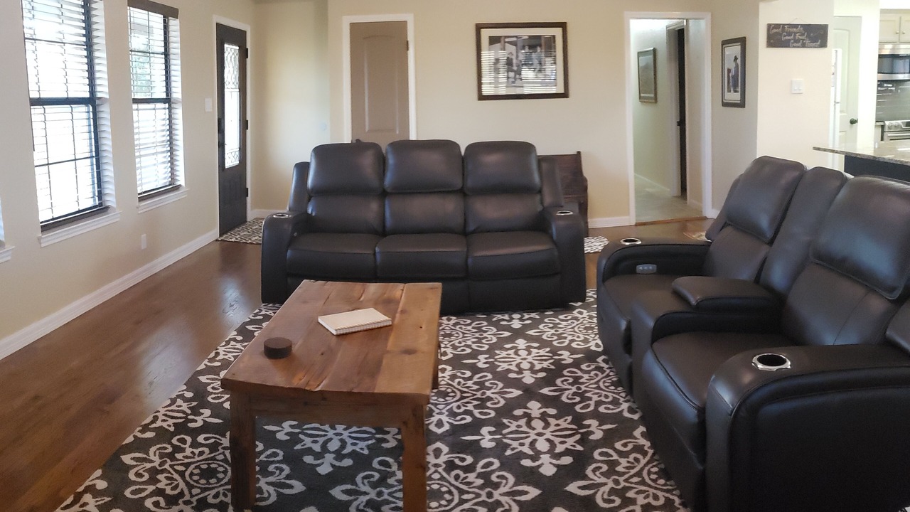 Photo of Livingroom in Castroville