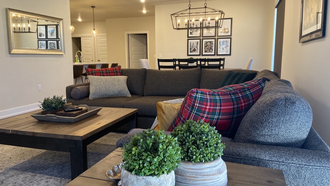 Photo of Others in Dillon