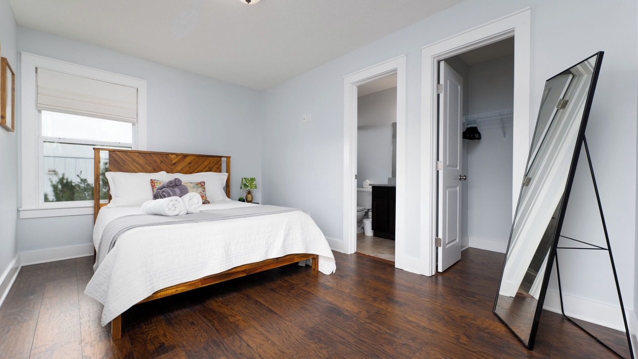 Photo of Bedroom in Jacksonville Beach