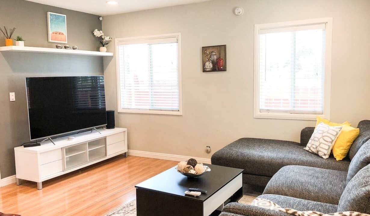 Photo of Livingroom in Del Rey