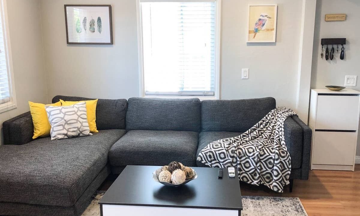 Photo of Livingroom in Del Rey