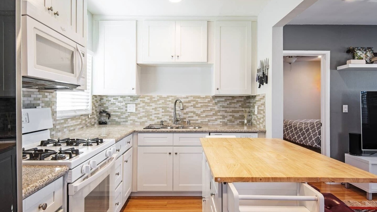 Photo of Kitchen in Del Rey