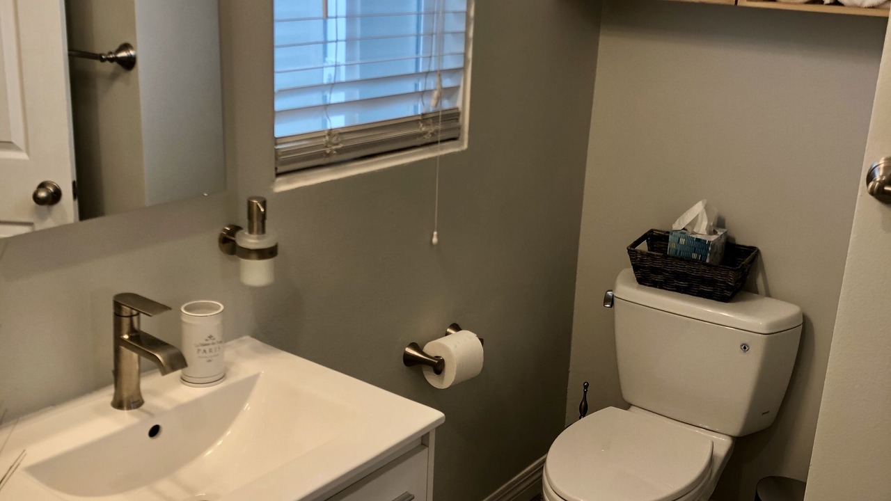 Photo of Bathroom in Del Rey