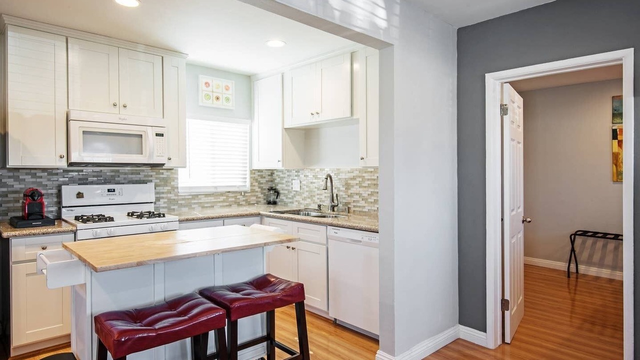 Photo of Kitchen in Del Rey