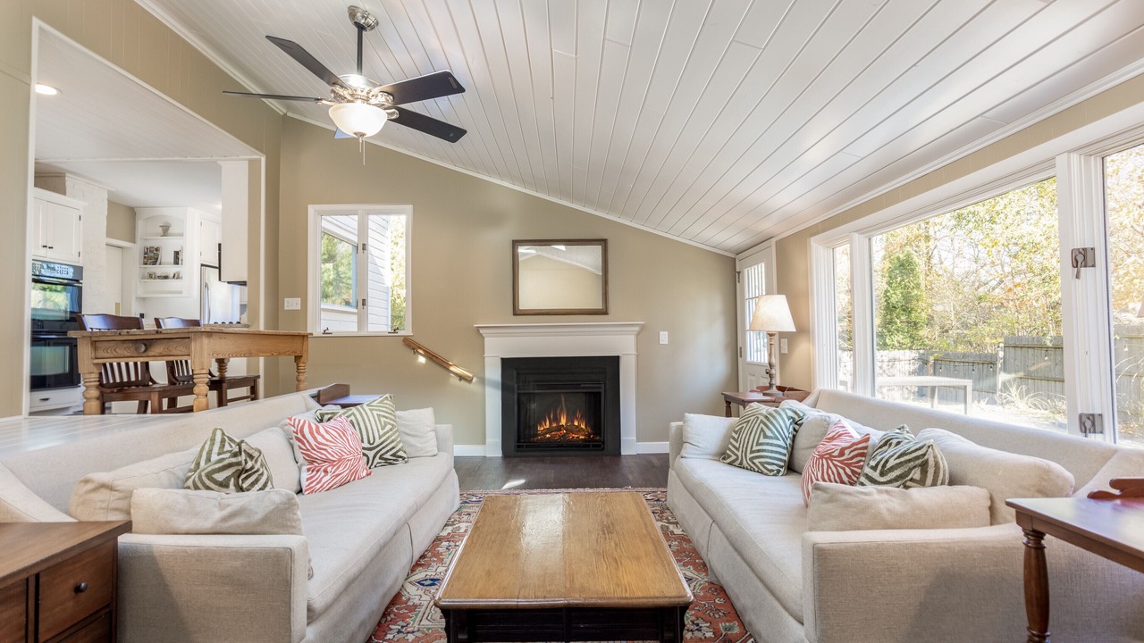 Photo of Bedroom in Saugatuck