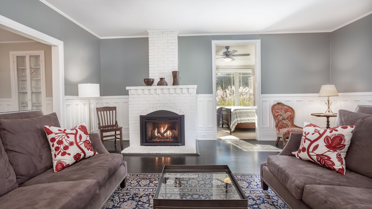 Photo of Bedroom in Saugatuck