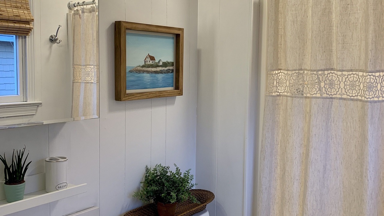 Photo of Bathroom in Kitty Hawk