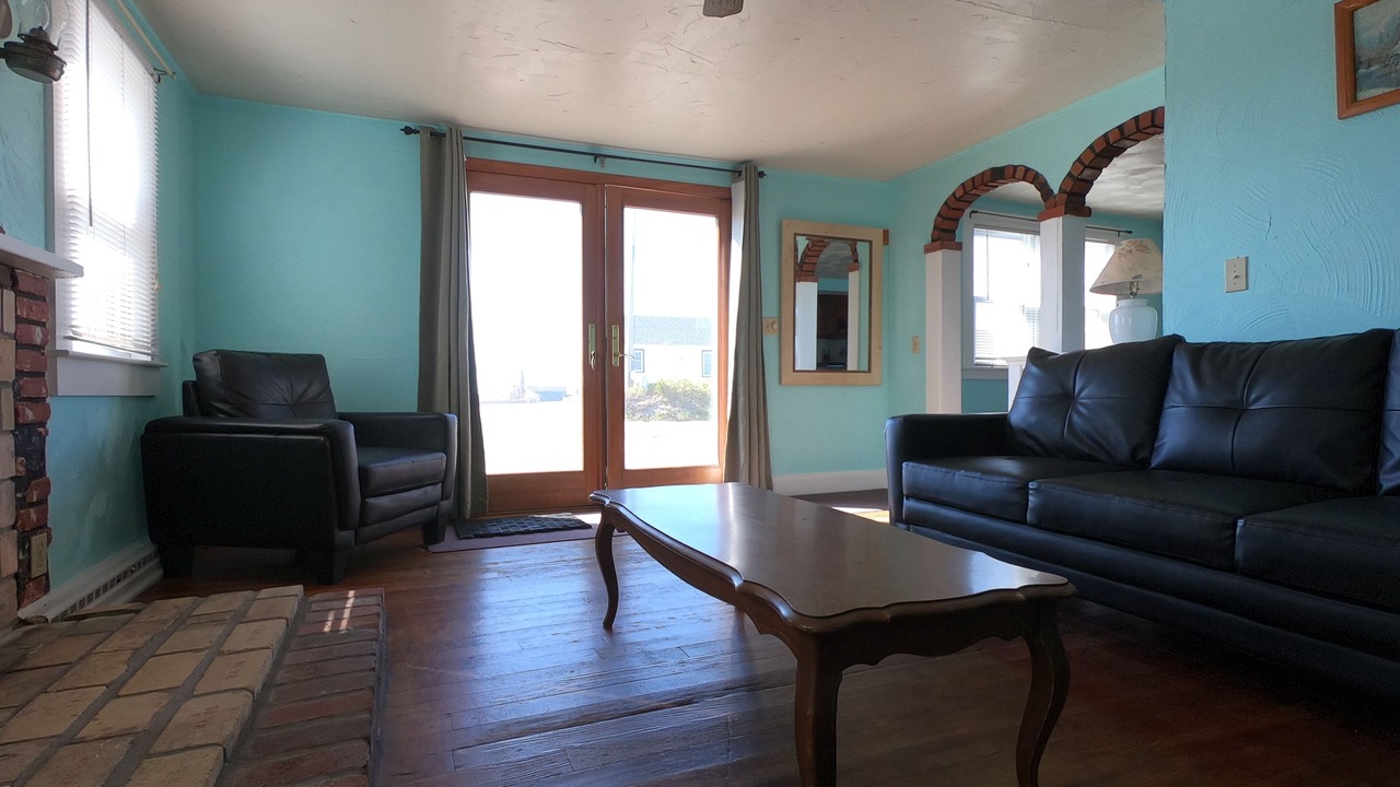 Photo of Livingroom in North Truro