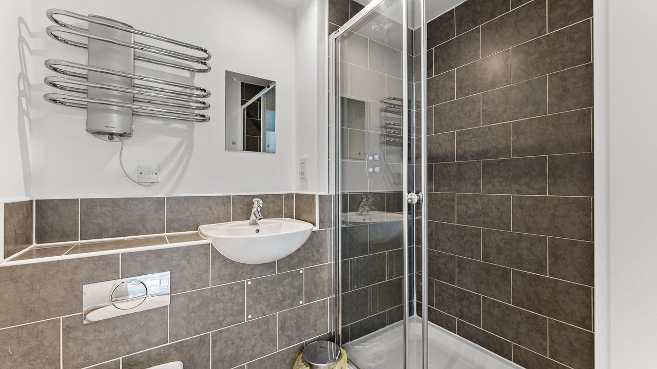 Photo of Bathroom in Healey Lane