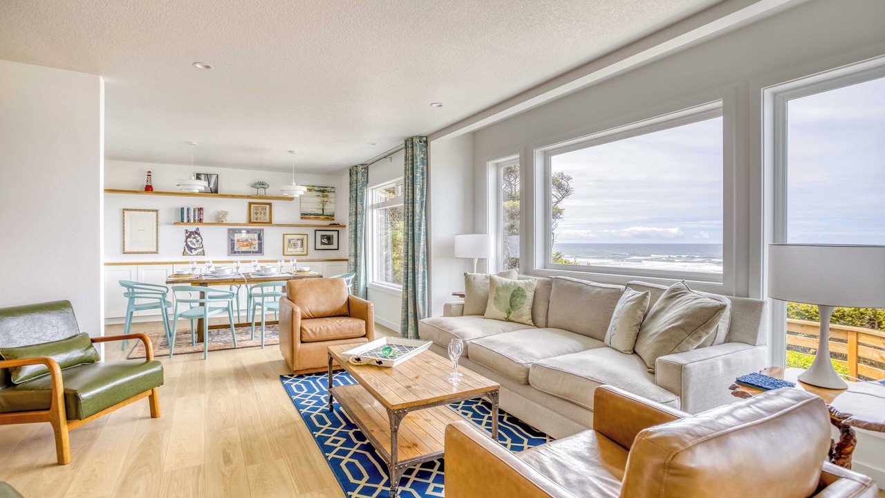 Photo of Livingroom in Seal Rock