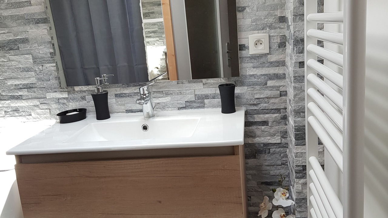 Photo of Bathroom in La Couronne