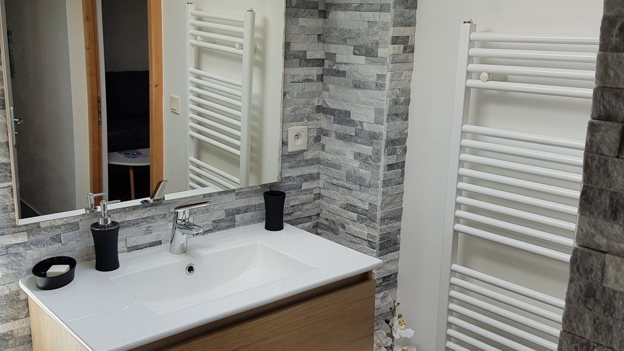 Photo of Bathroom in La Couronne