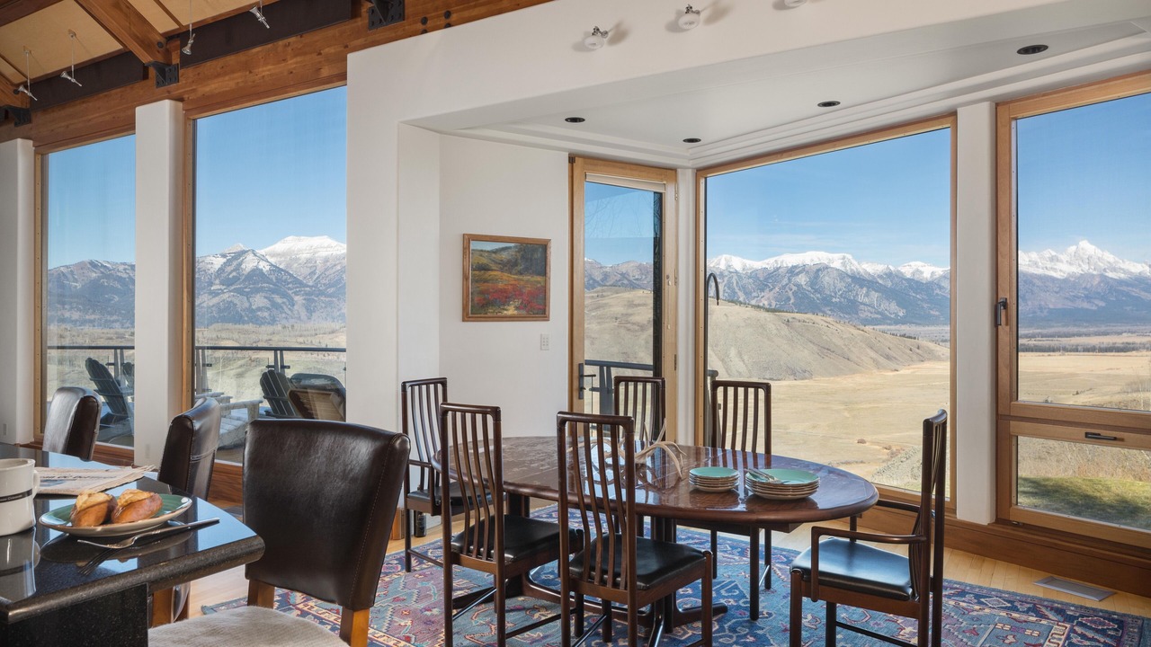 Photo of Livingroom in Spring Creek Ranch