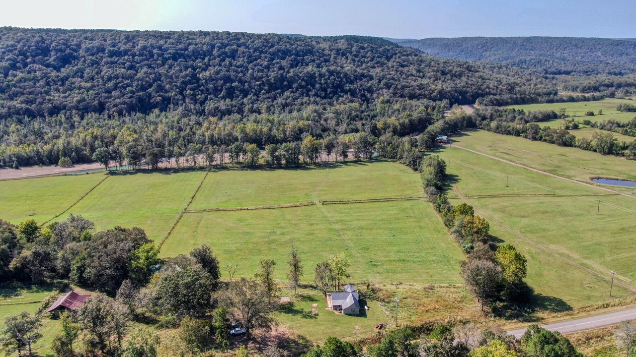 Photo of Outdoor in Alix
