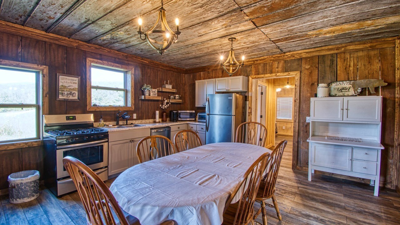 Photo of Kitchen in Alix