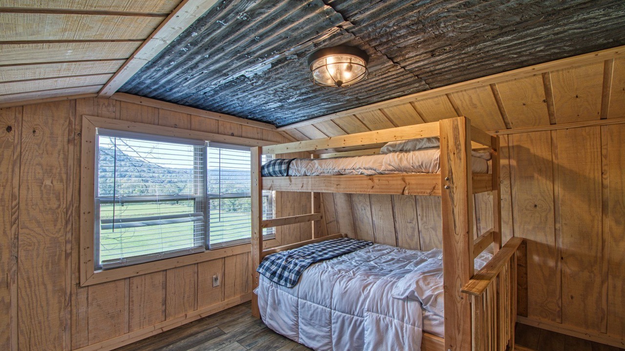 Photo of Bedroom in Alix
