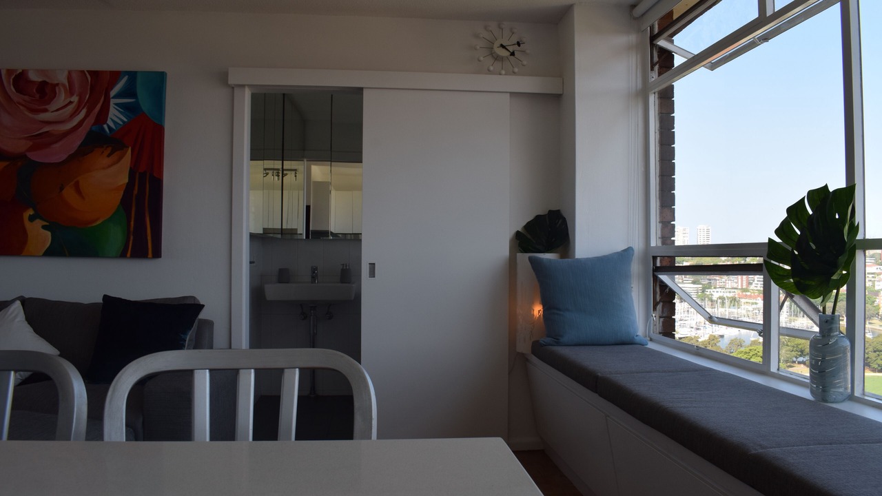 Photo of Livingroom in Elizabeth Bay