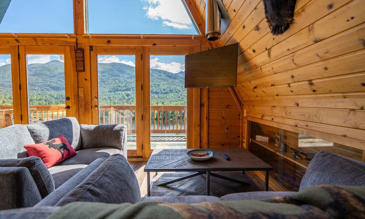 Photo of Livingroom in Lazy Mountain