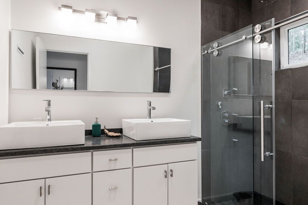Photo of Bathroom in Lookout Mountain