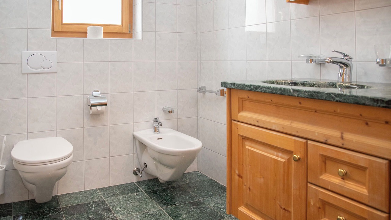 Photo of Bathroom in Silvaplana