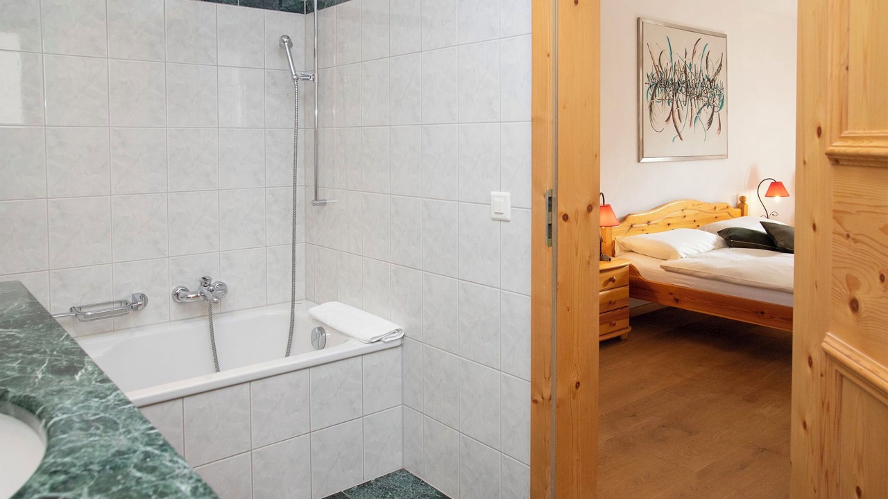 Photo of Bathroom in Silvaplana