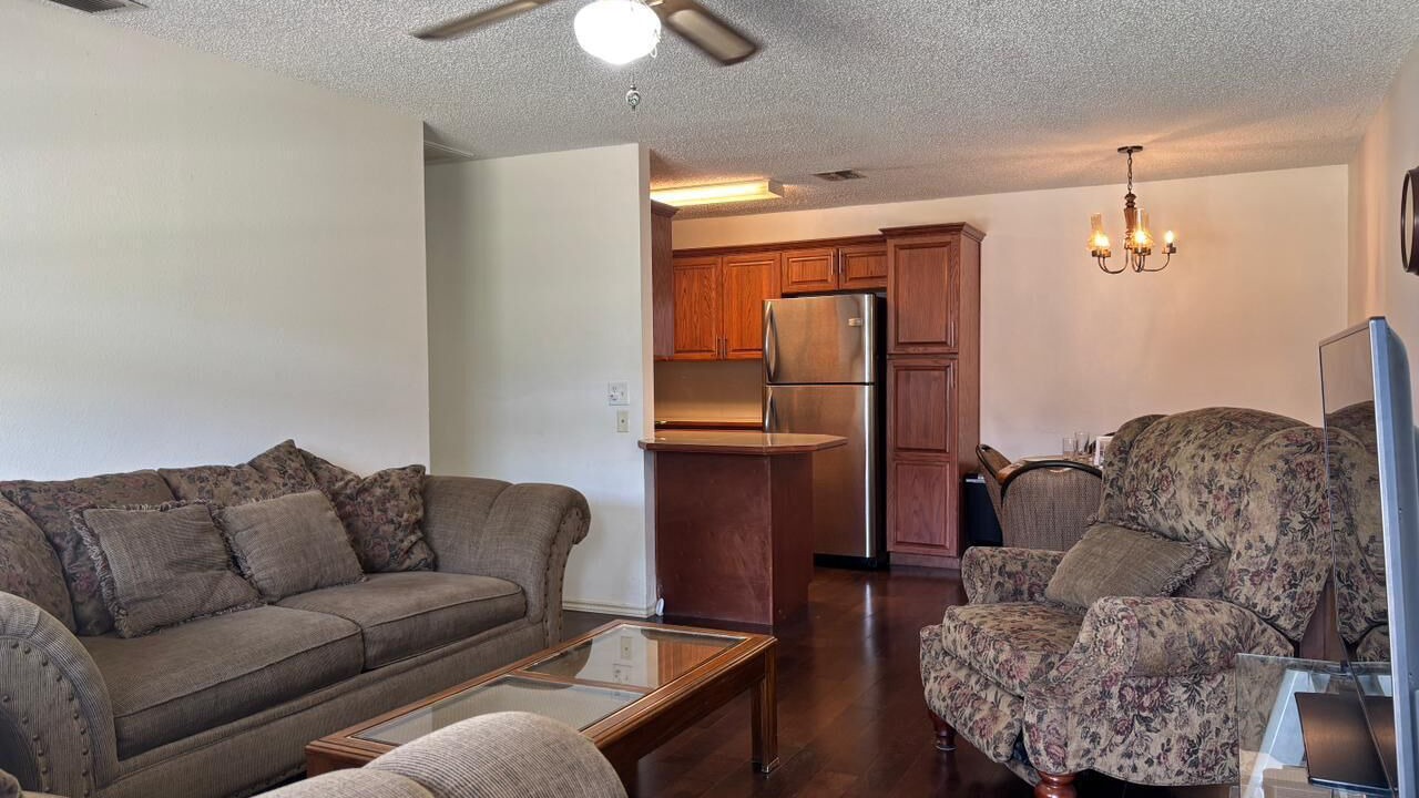 Photo of Livingroom in Mission